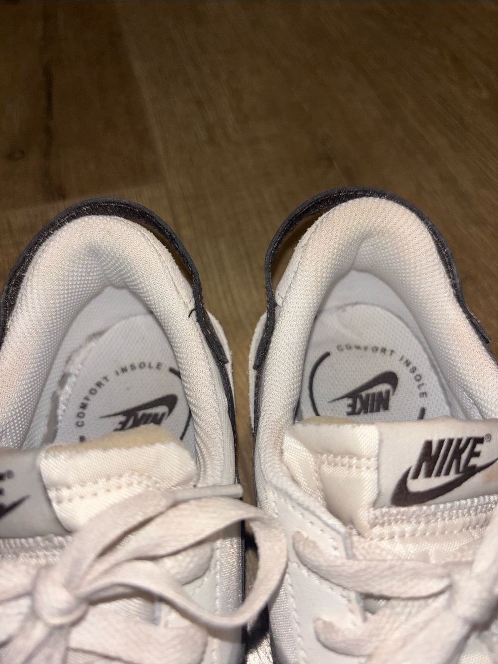 Nike Waffle White and Black Retro Low-Top Sneakers - Picture 6 of 8